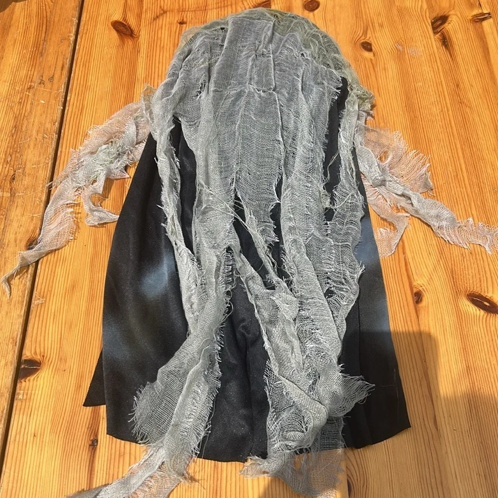 3D Zombie Halloween Costume Boys Size 8 10 and mask